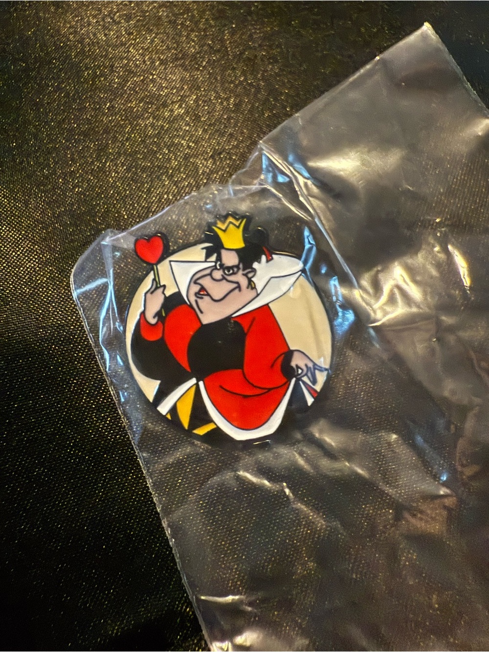 🌟Bundle Sale Queen Of Hearts Pin